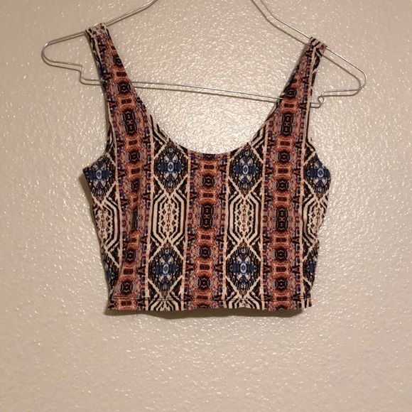 Tops - Tribal pattern crop • LOWEST PRICE